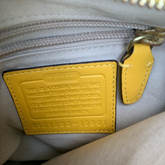 COACH Legacy Crossbody Luxury Designer Leather MINI Duffle Bag 19901 - Picture 2 of 3